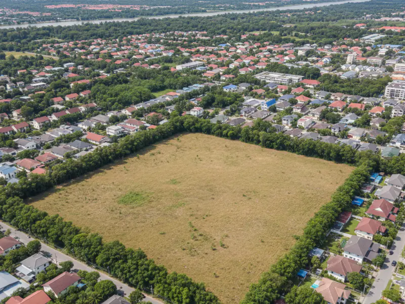 Expansive Land Parcel, Nonthaburi Development Potential